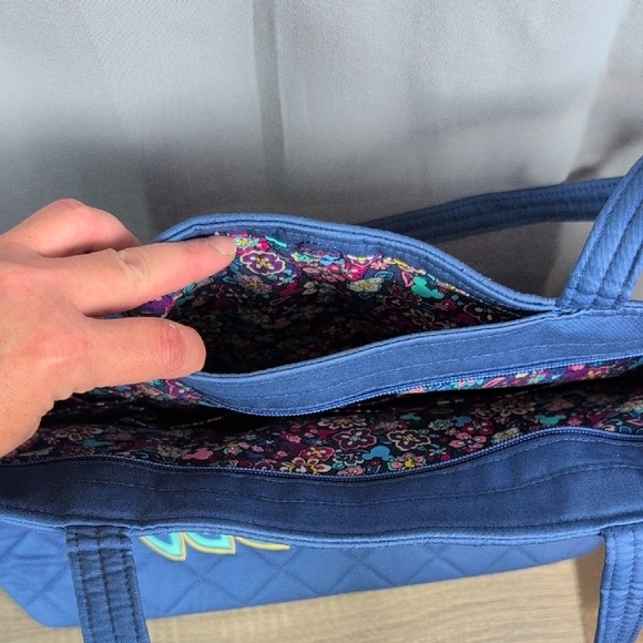 Vera Bradley Quilted Tote with Disney Embroidery Minnie & Mickey Collectable - Picture 13 of 14